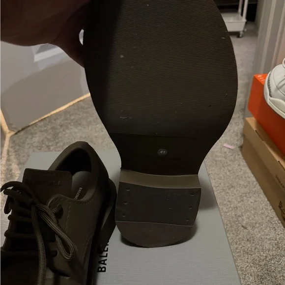 Balenciaga Men's Taupe Oxfords - Picture 2 of 11